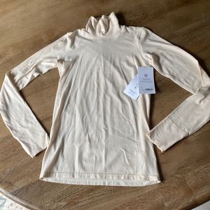 Athleta Foresthill Ascent Turtleneck